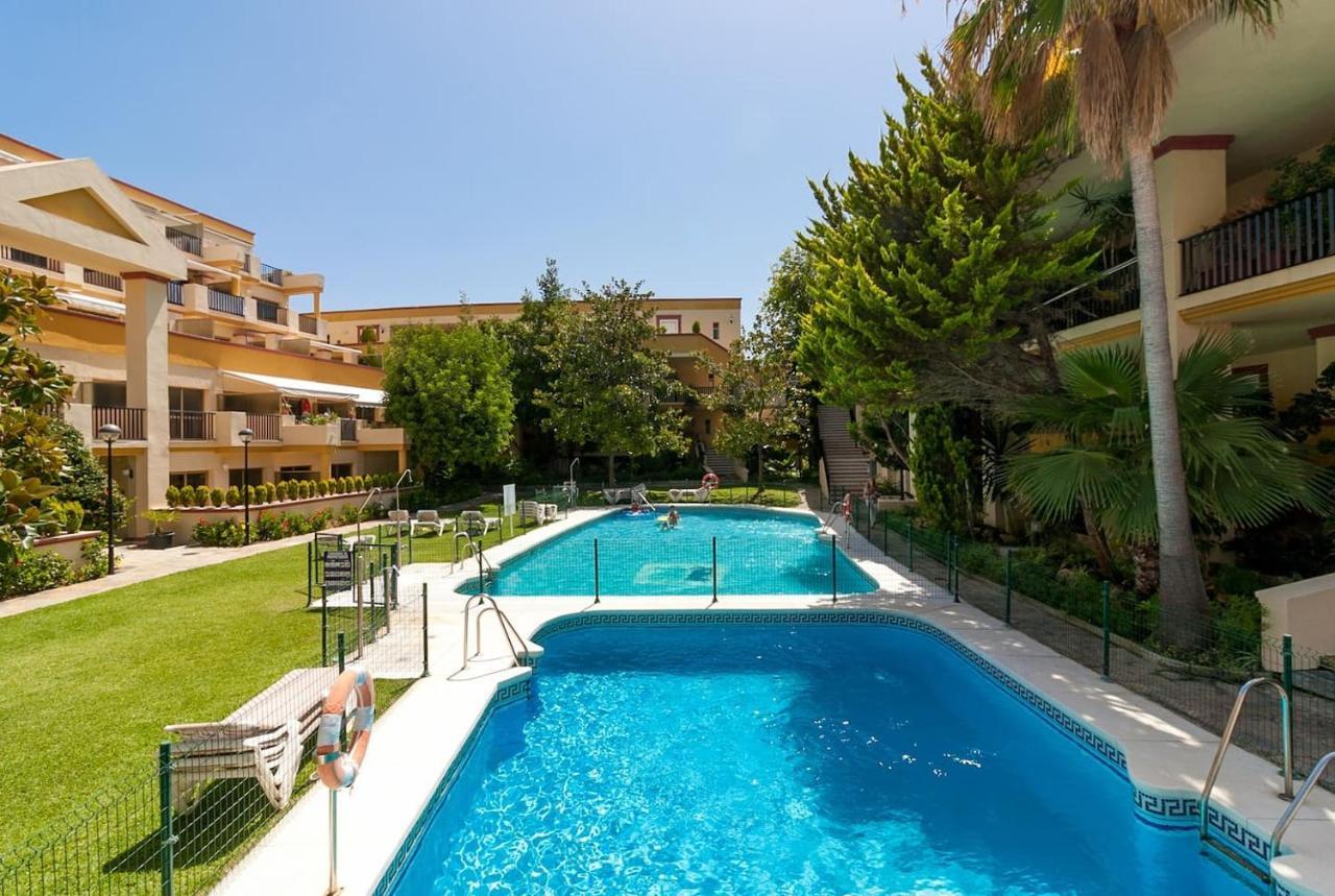 Oleholidays 226 Romana Playa Primera Linea De Mar Marbella Eksteriør bilde