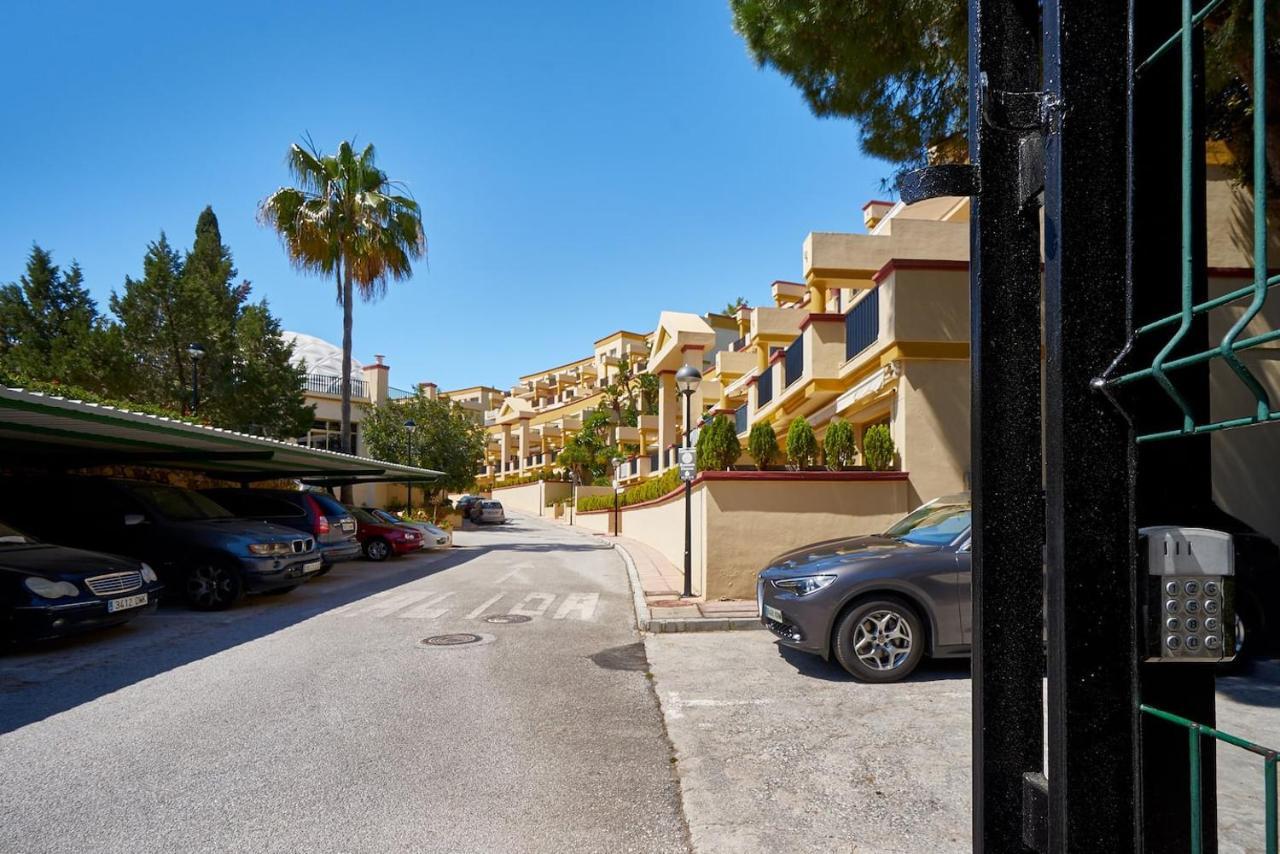Oleholidays 226 Romana Playa Primera Linea De Mar Marbella Eksteriør bilde